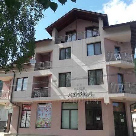 Hotel Advel Guest Hous Madzhare Esterno foto