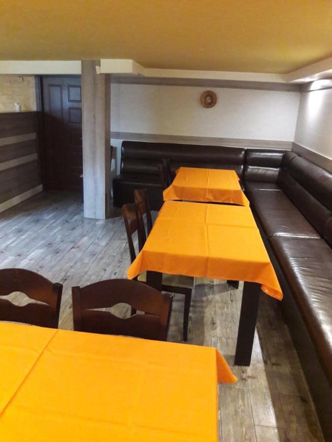 Hotel Advel Guest Hous Madzhare Esterno foto