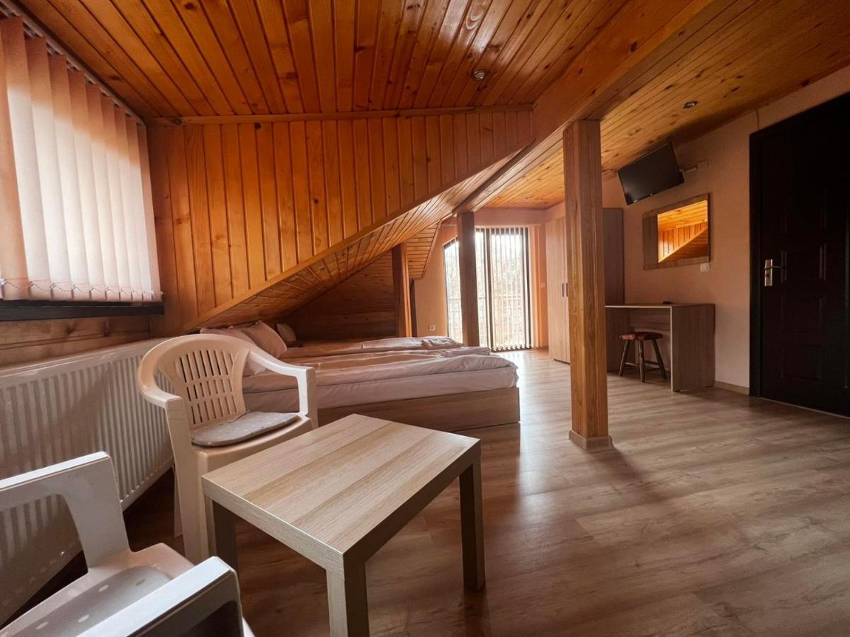 Hotel Advel Guest Hous Madzhare Esterno foto