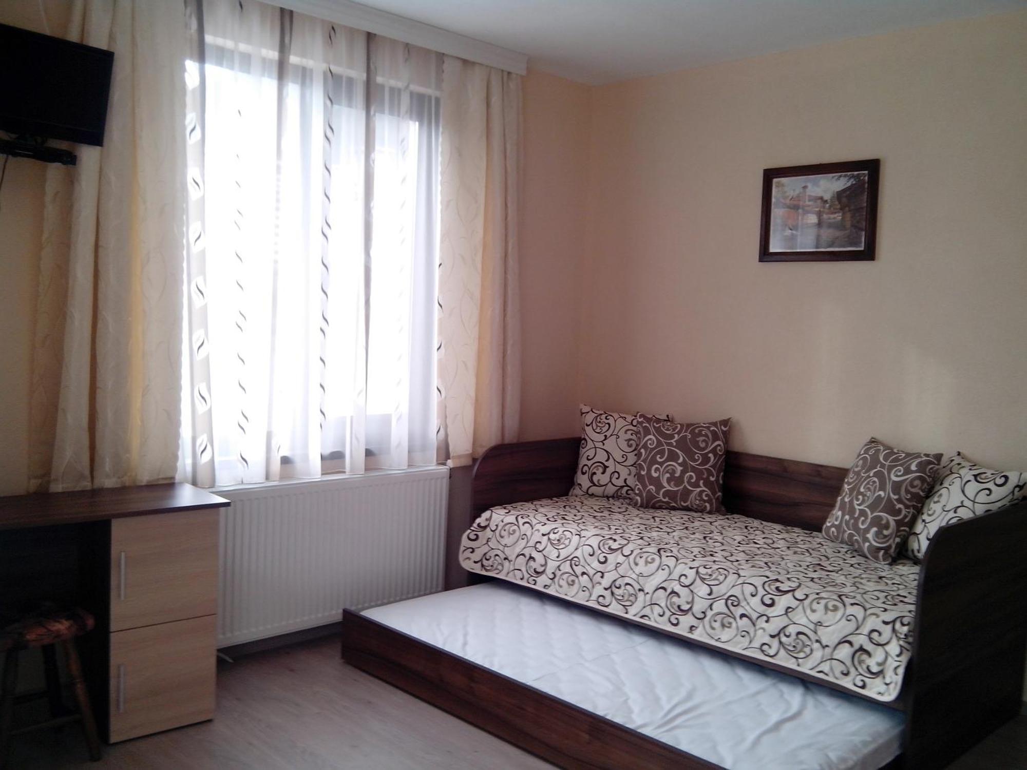 Hotel Advel Guest Hous Madzhare Esterno foto