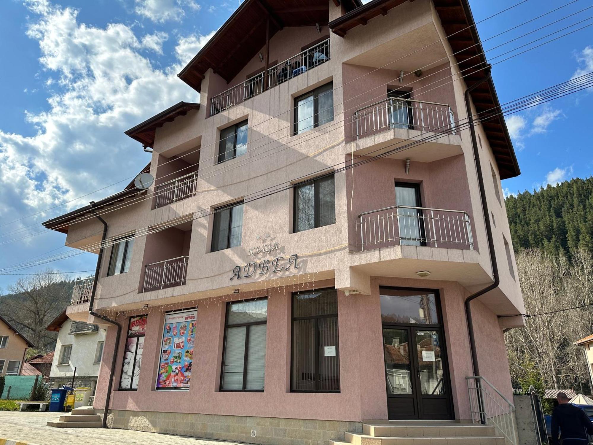 Hotel Advel Guest Hous Madzhare Esterno foto