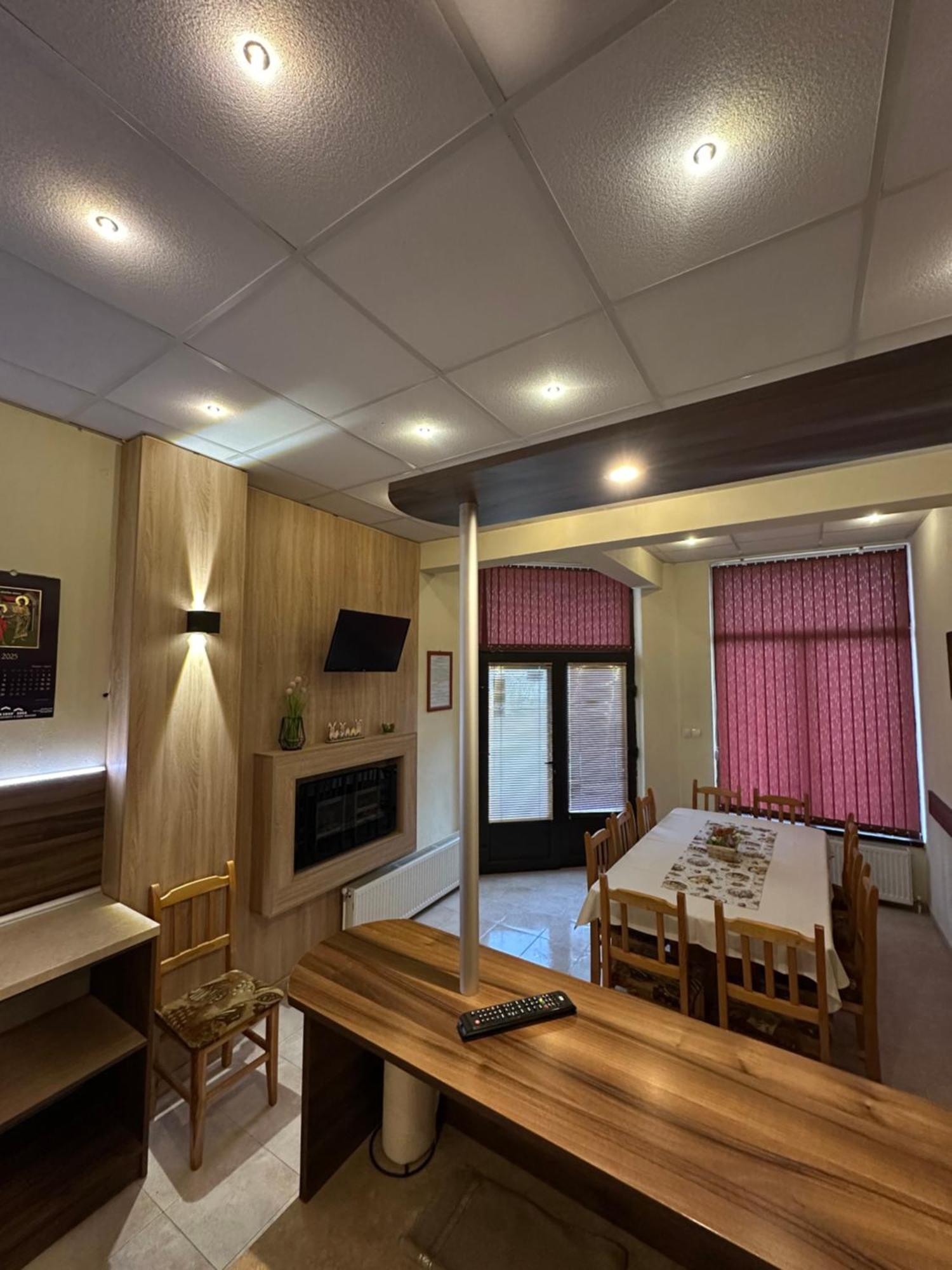 Hotel Advel Guest Hous Madzhare Esterno foto