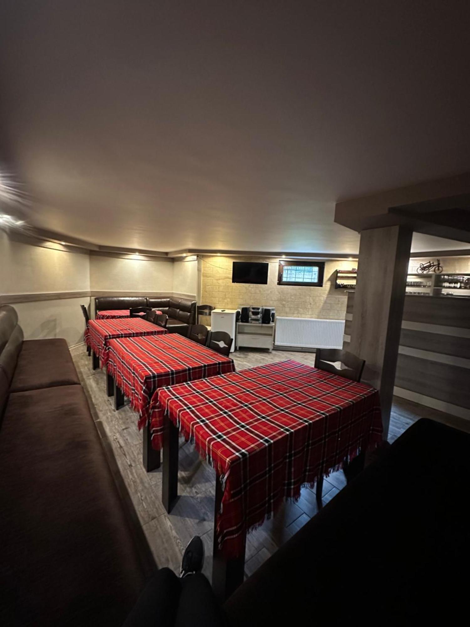 Hotel Advel Guest Hous Madzhare Esterno foto